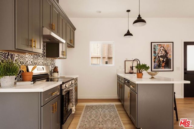 2762 Fyler Place, Los Angeles, CA 90065