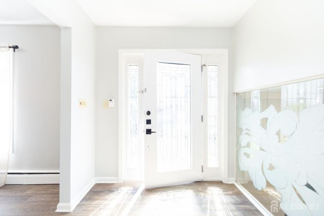 67 Thomas Place, Edison, NJ 08837