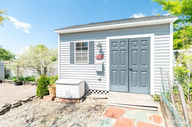 67 Thomas Place, Edison, NJ 08837