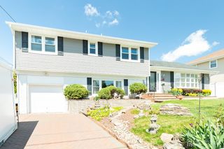 67 Thomas Place, Edison, NJ 08837