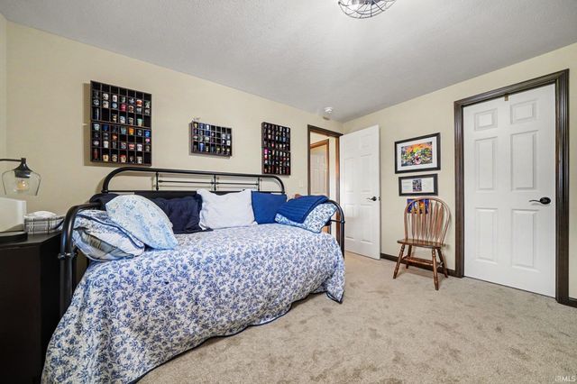 242 River Park Drive, Middlebury, IN 46540