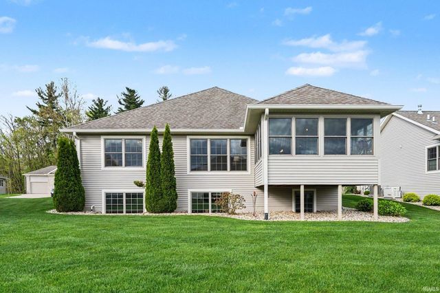 242 River Park Drive, Middlebury, IN 46540