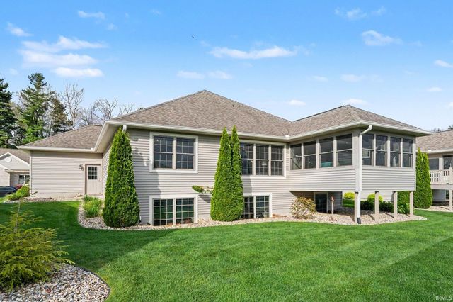 242 River Park Drive, Middlebury, IN 46540