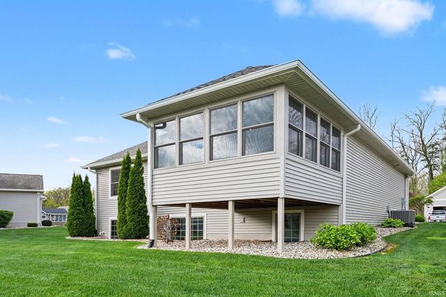 242 River Park Drive, Middlebury, IN 46540