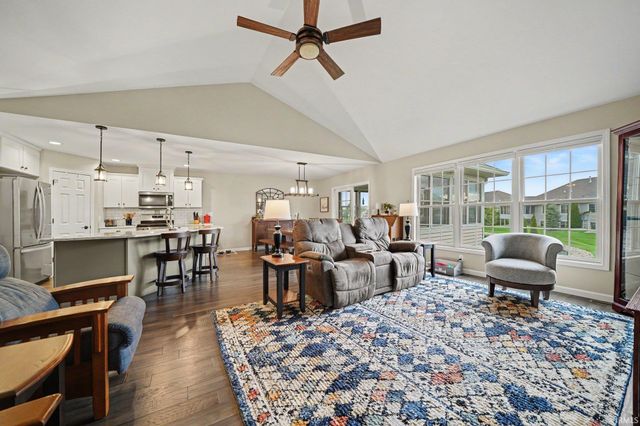 242 River Park Drive, Middlebury, IN 46540