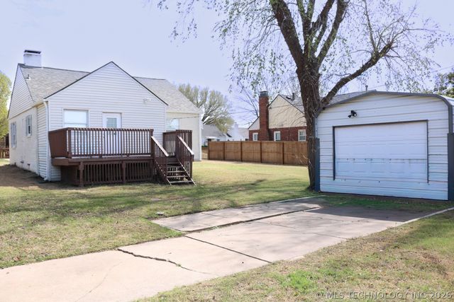 1204 S Toledo Avenue, Tulsa, OK 74112