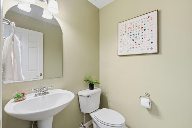 3240 Belstead Drive, Grove City, OH 43123