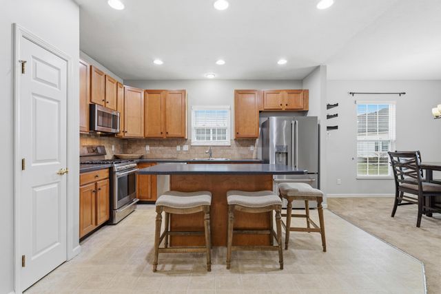 3240 Belstead Drive, Grove City, OH 43123