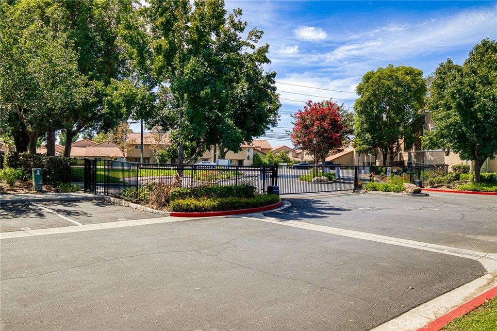 10435 W Briar Oaks Drive A, Stanton, CA 90680 — photo 3