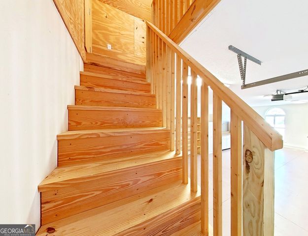 120 Sweetwater Drive, Thomasville, GA 31757