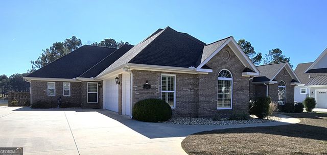 120 Sweetwater Drive, Thomasville, GA 31757