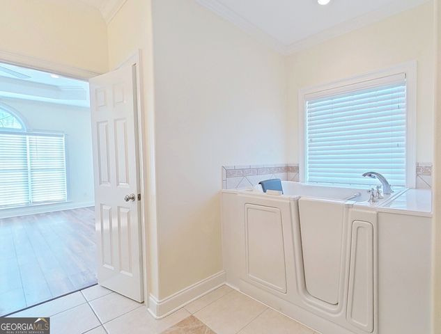 120 Sweetwater Drive, Thomasville, GA 31757