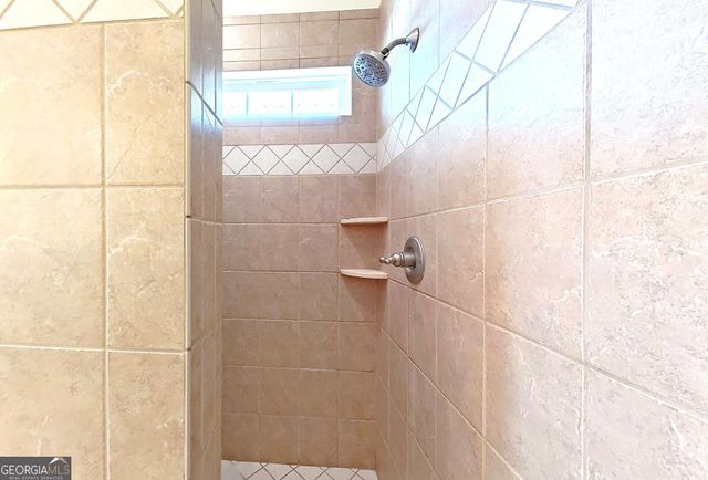 120 Sweetwater Drive, Thomasville, GA 31757