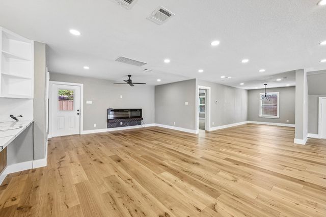 3889 Davila Drive, Dallas, TX 75220