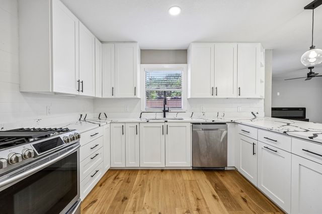 3889 Davila Drive, Dallas, TX 75220