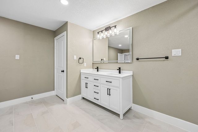 3889 Davila Drive, Dallas, TX 75220