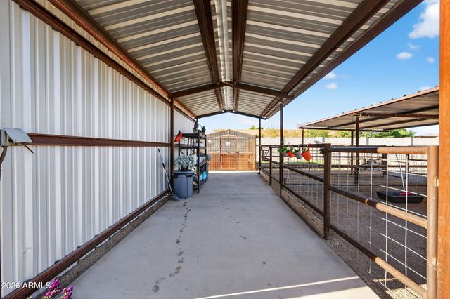 1124 E LOVELAND Lane, San Tan Valley, AZ 85140