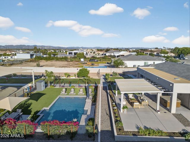 1124 E LOVELAND Lane, San Tan Valley, AZ 85140