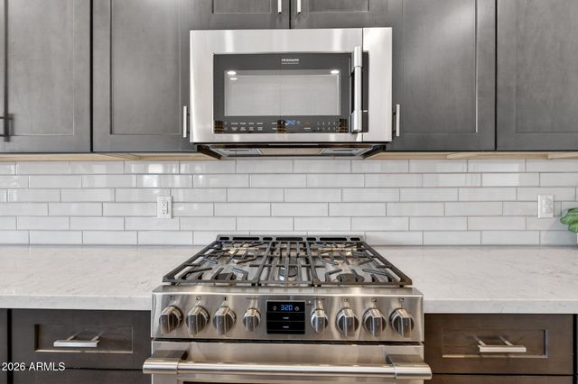 1124 E LOVELAND Lane, San Tan Valley, AZ 85140