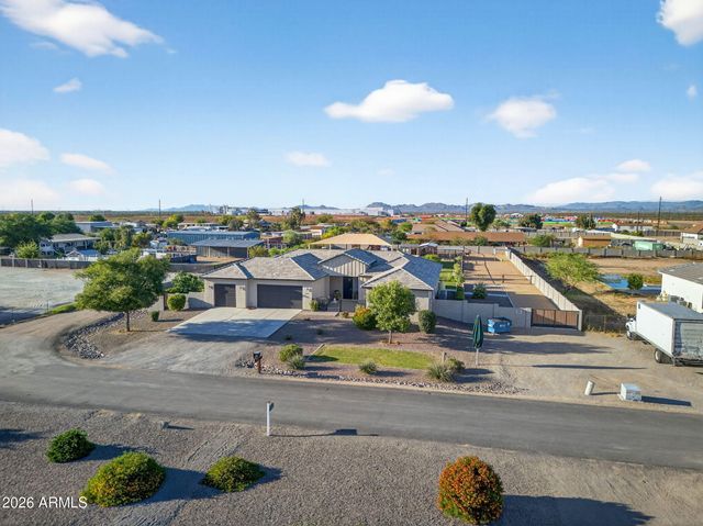 1124 E LOVELAND Lane, San Tan Valley, AZ 85140