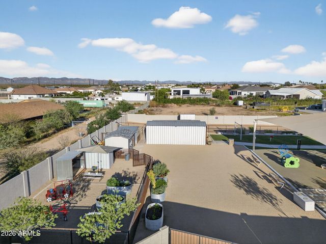 1124 E LOVELAND Lane, San Tan Valley, AZ 85140