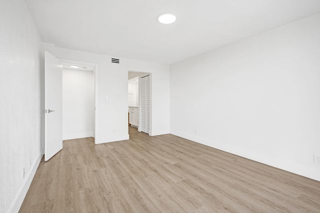 6195 Rock Island Road 413, Tamarac, FL 33319