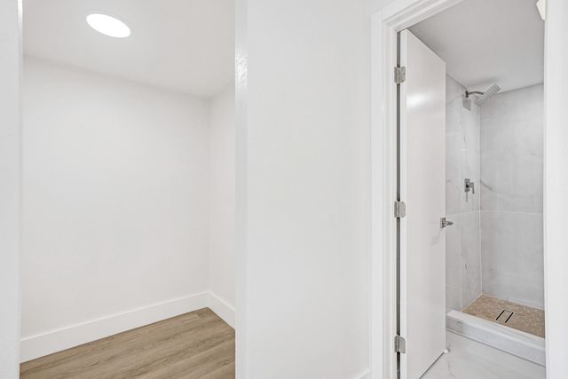 6195 Rock Island Road 413, Tamarac, FL 33319