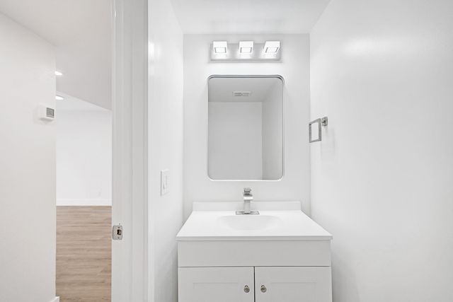 6195 Rock Island Road 413, Tamarac, FL 33319