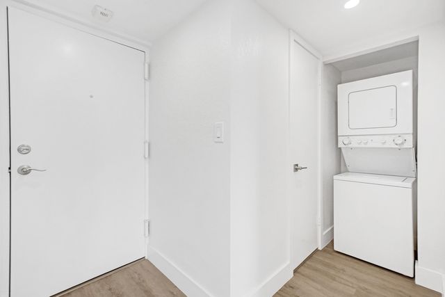 6195 Rock Island Road 413, Tamarac, FL 33319