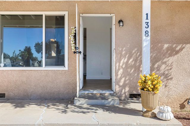 138 W Escalon Avenue, Fresno, CA 93704