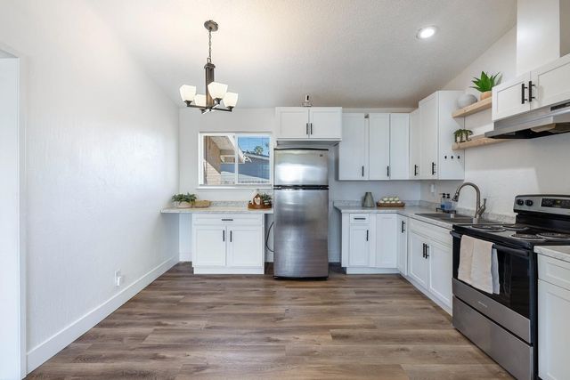 138 W Escalon Avenue, Fresno, CA 93704