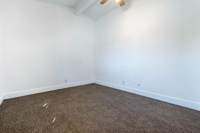 138 W Escalon Avenue, Fresno, CA 93704