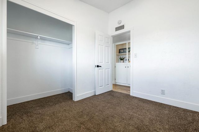 138 W Escalon Avenue, Fresno, CA 93704