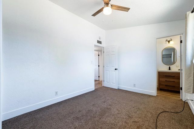 138 W Escalon Avenue, Fresno, CA 93704