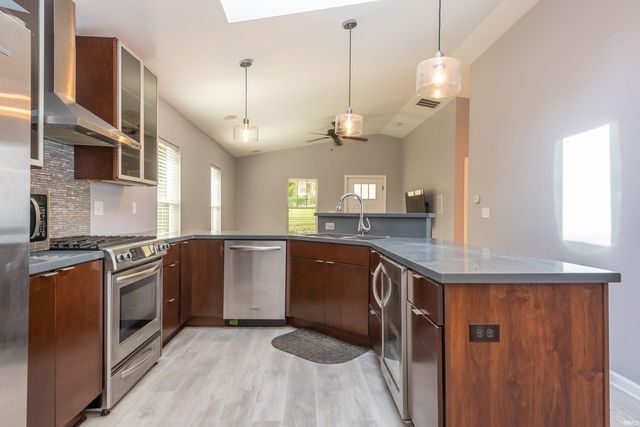 800 W 4TH Street, Bloomington, IN 47404