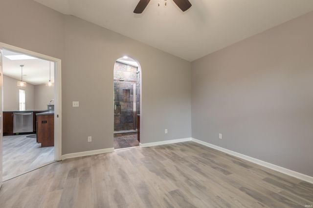 800 W 4TH Street, Bloomington, IN 47404