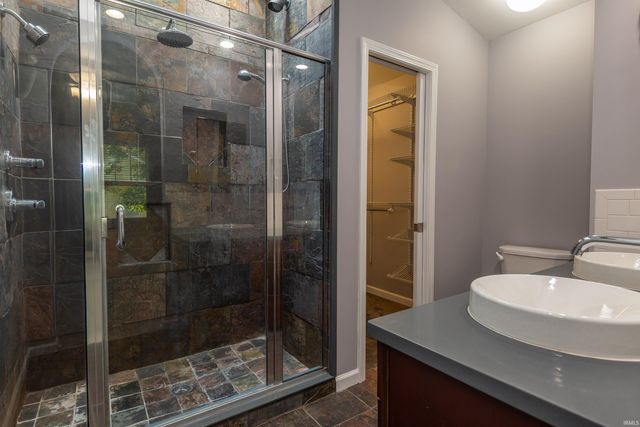 800 W 4TH Street, Bloomington, IN 47404