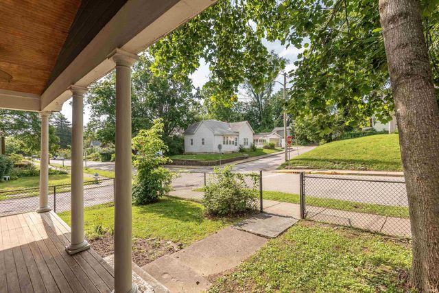 800 W 4TH Street, Bloomington, IN 47404