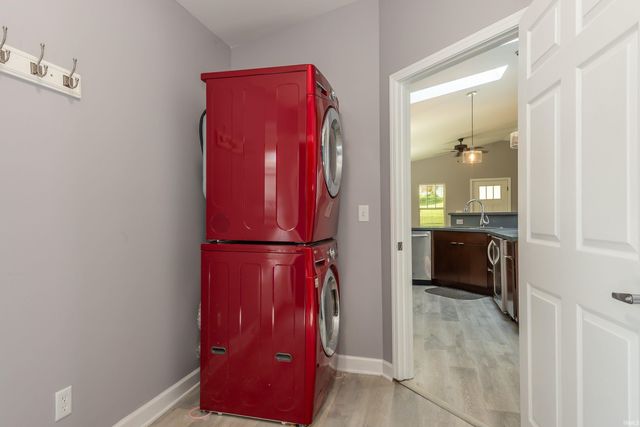 800 W 4TH Street, Bloomington, IN 47404