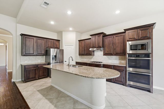 6800 Edwards Road, Denton, TX 76208