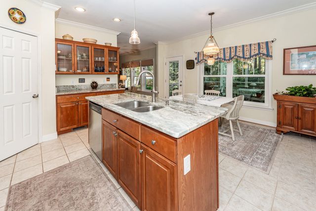 5950 Lowell Reed Road, Ravenel, SC 29470