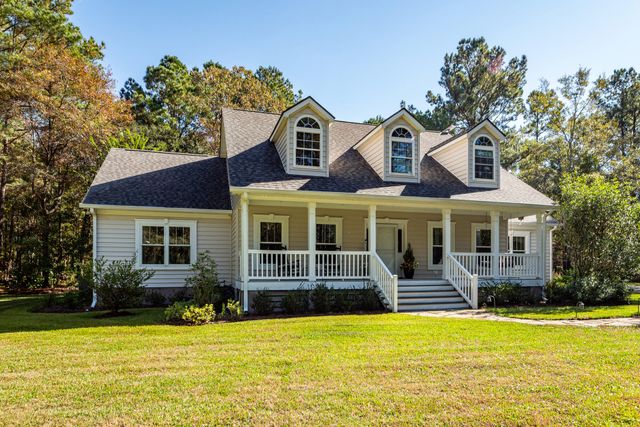 5950 Lowell Reed Road, Ravenel, SC 29470
