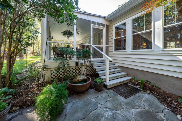 5950 Lowell Reed Road, Ravenel, SC 29470