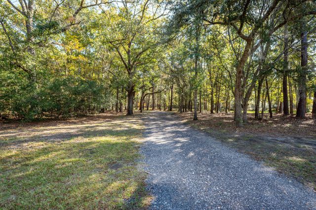 5950 Lowell Reed Road, Ravenel, SC 29470