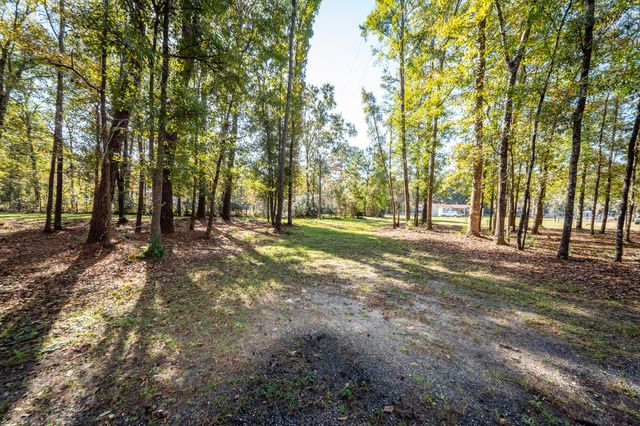 5950 Lowell Reed Road, Ravenel, SC 29470