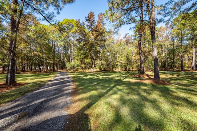 5950 Lowell Reed Road, Ravenel, SC 29470