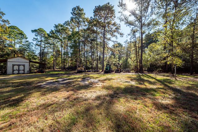 5950 Lowell Reed Road, Ravenel, SC 29470