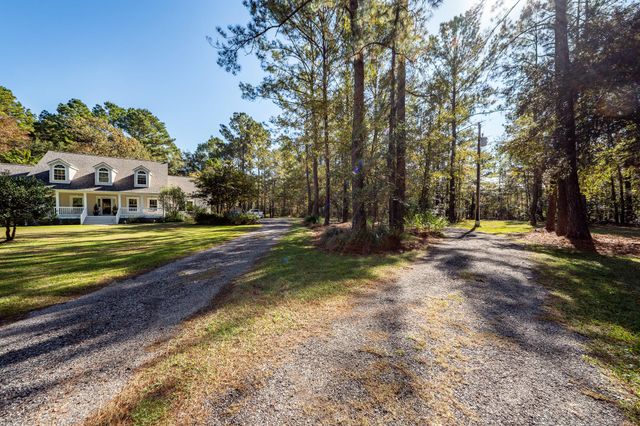 5950 Lowell Reed Road, Ravenel, SC 29470