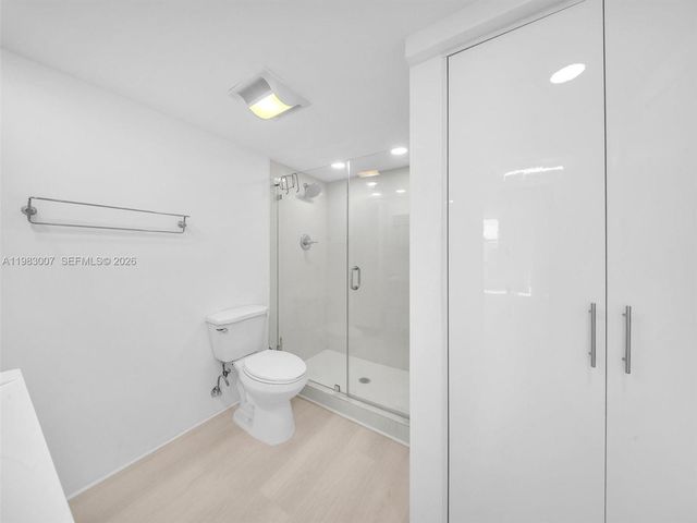 301 174th Street 1818, Sunny Isles Beach, FL 33160