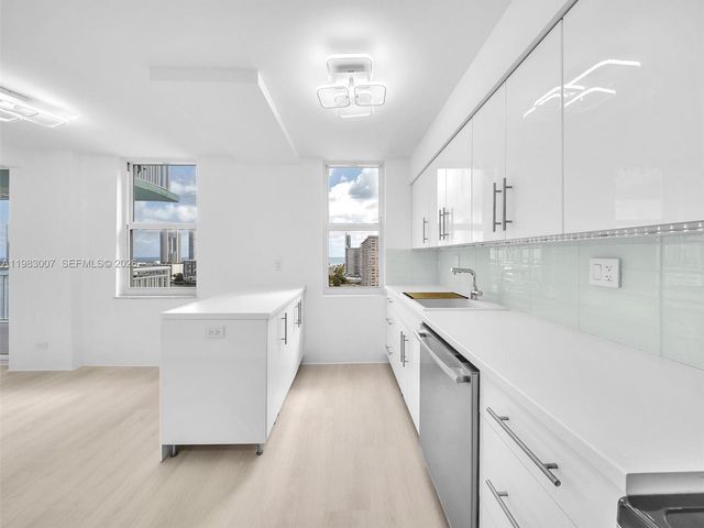 301 174th Street 1818, Sunny Isles Beach, FL 33160